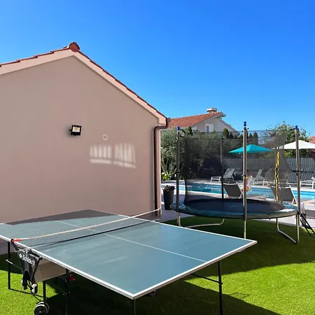 Boutique In With Pool 2 Kaštela